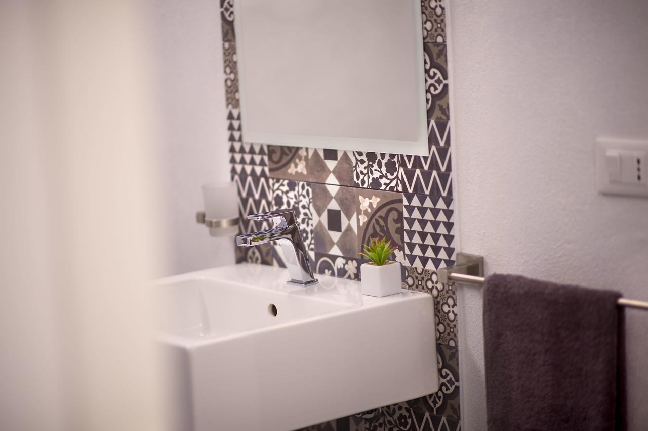 Bianca Dimora Bed & Breakfast Cagliari Bagian luar foto